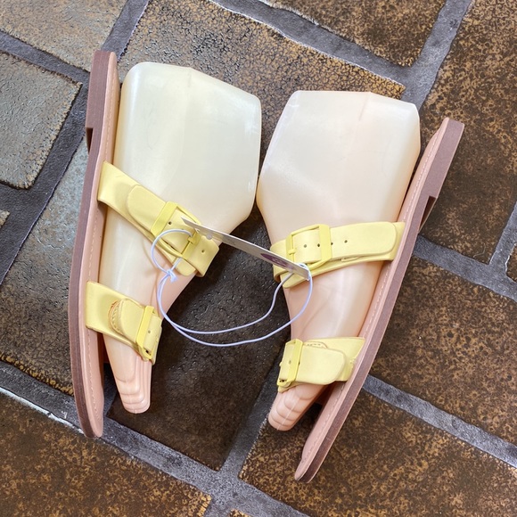🛍 6 for $35 • NWT A New Day Penny Yellow Buckle Strap Slide On Sandals - Picture 6 of 10